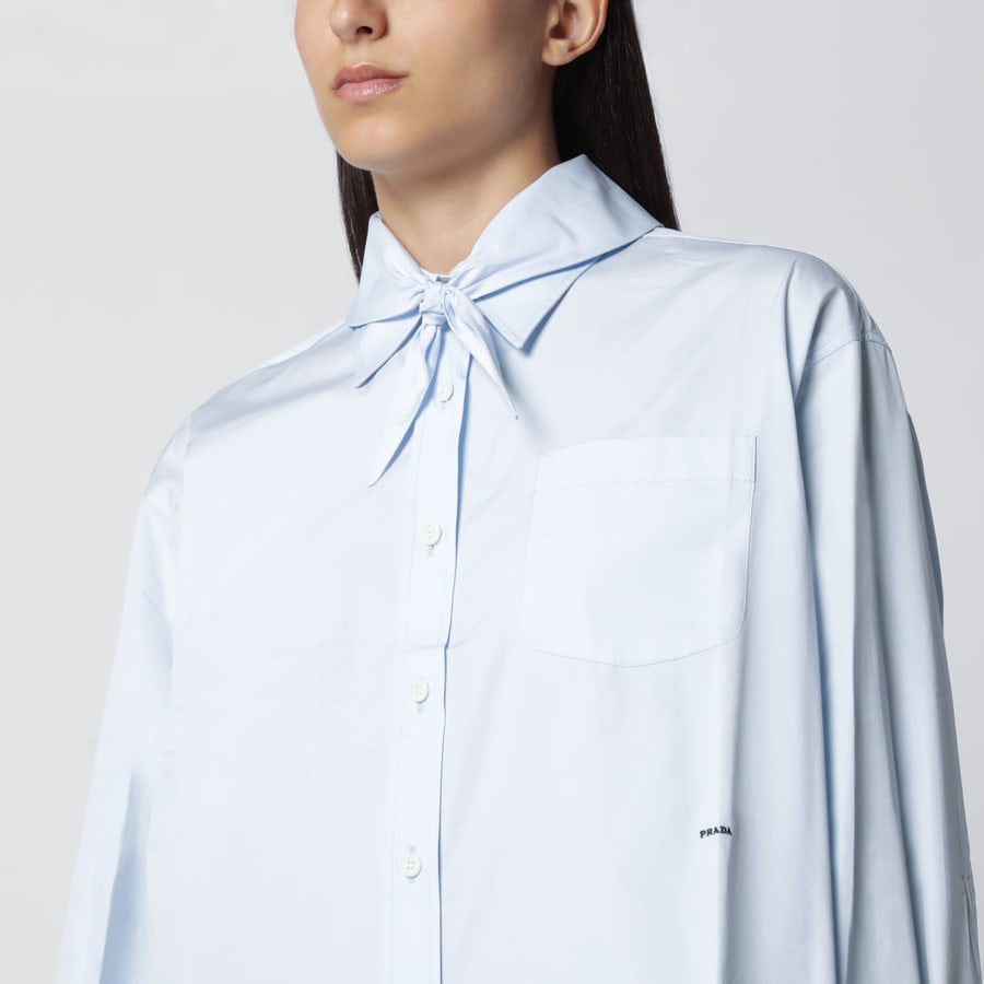 Prada Camicia azzurra in cotone con foulard, view 4