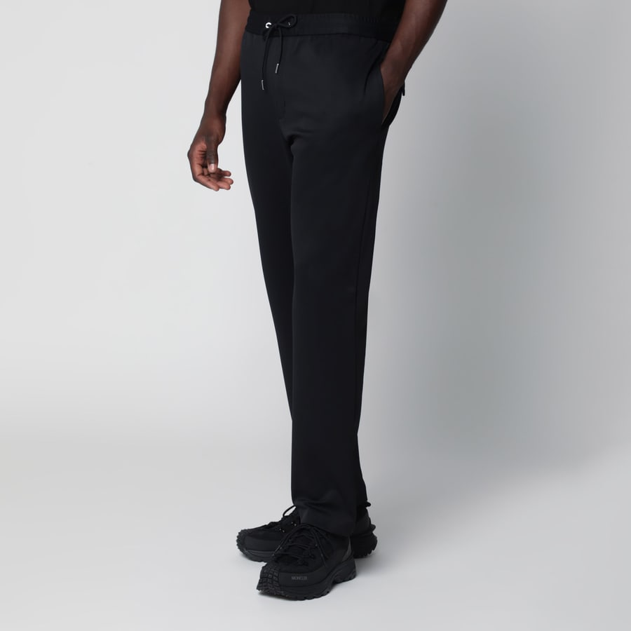Moncler Pantaloni jogger neri con patch logo, view 3