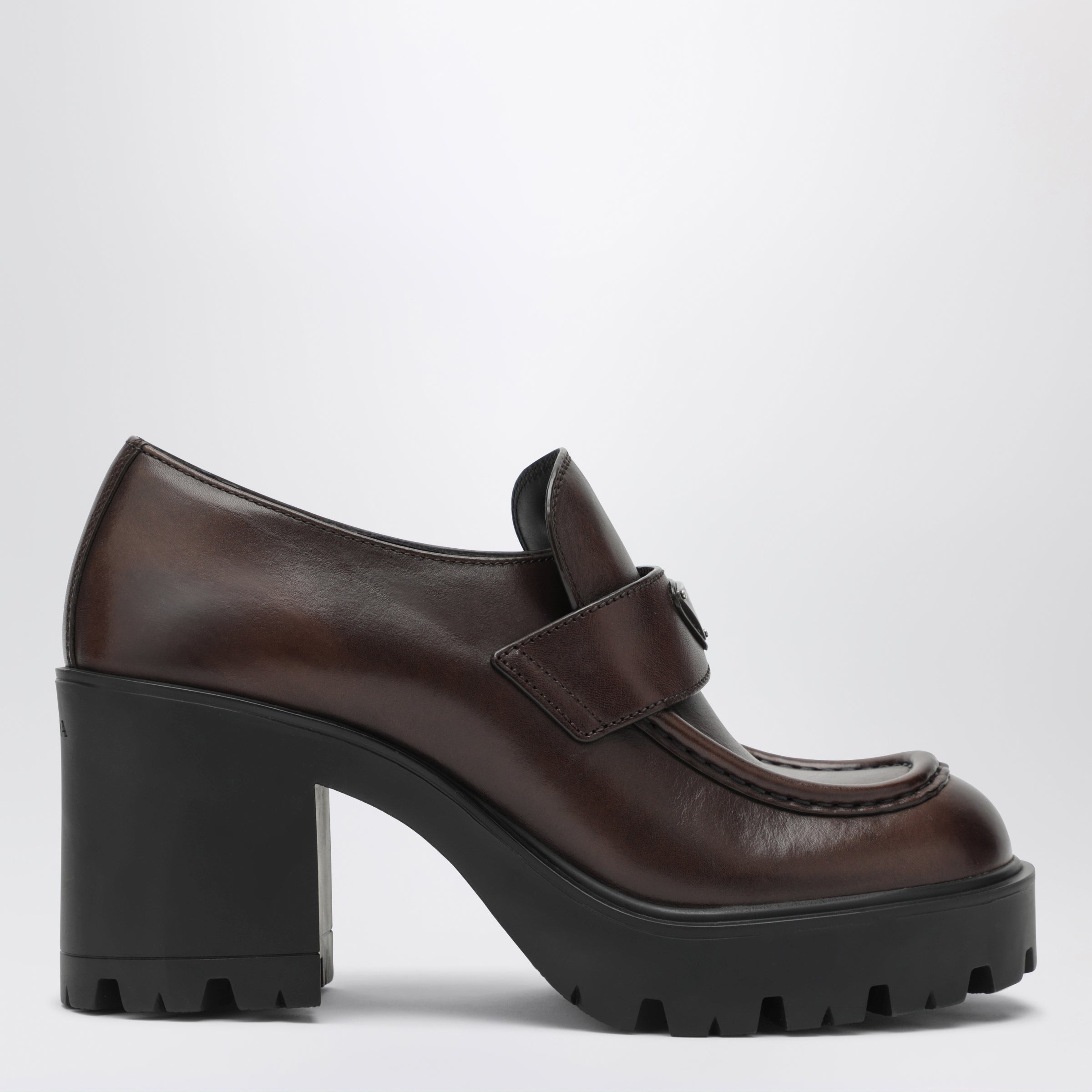 Prada Mocassini con platform e tacco marroni