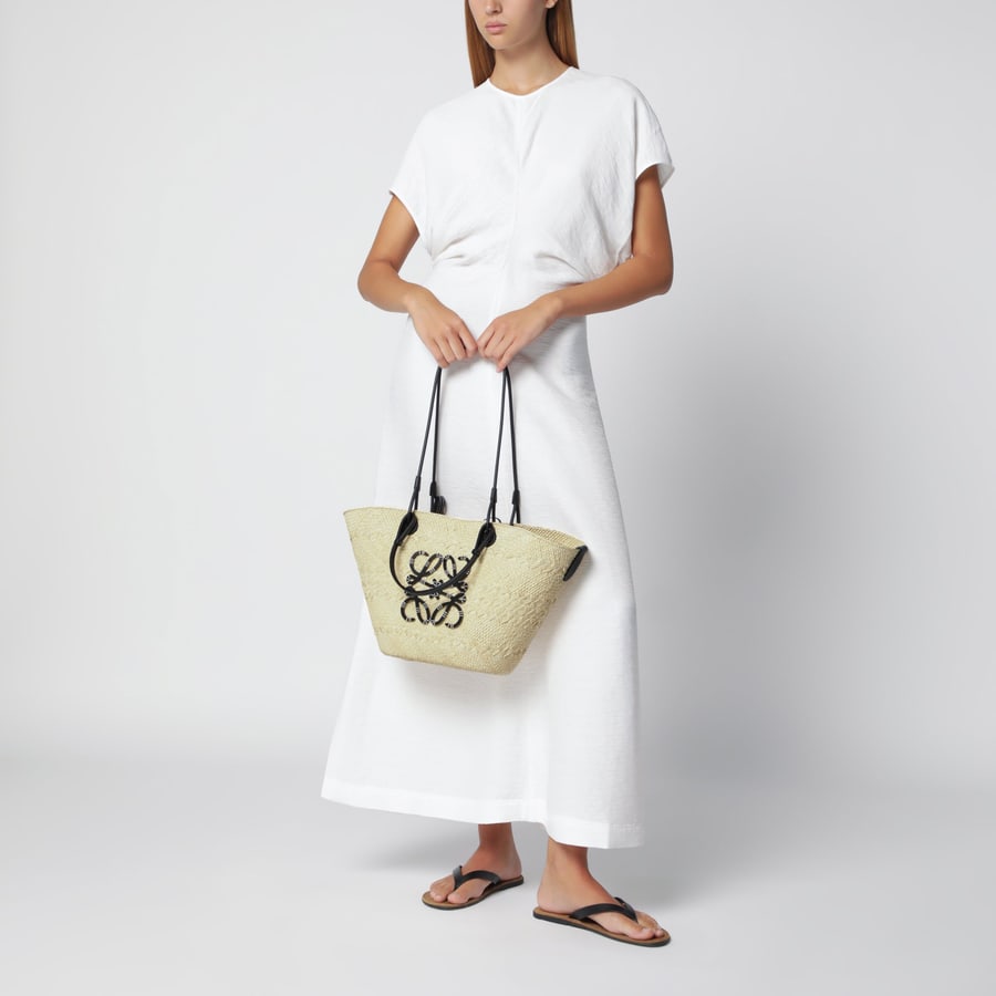 Loewe Borsa Anagram Basket media Natural/Black, view 2
