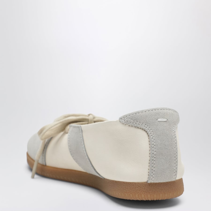 Maison Margiela Ballet Replica con laccetti in nappa e suede beige, view 4