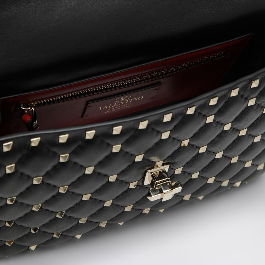 Valentino Garavani Borsa Media Rockstud Spike in Nappa nera, view 5