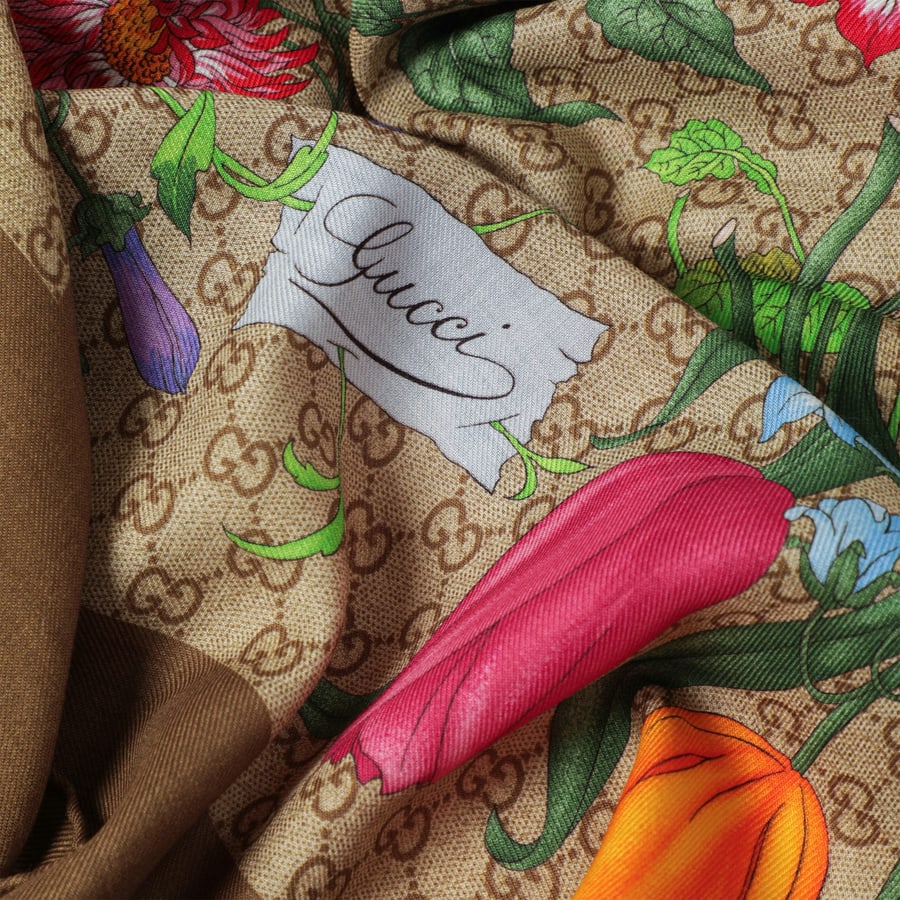 Gucci Scialle in lana e seta con stampa GG jacquard, view 4