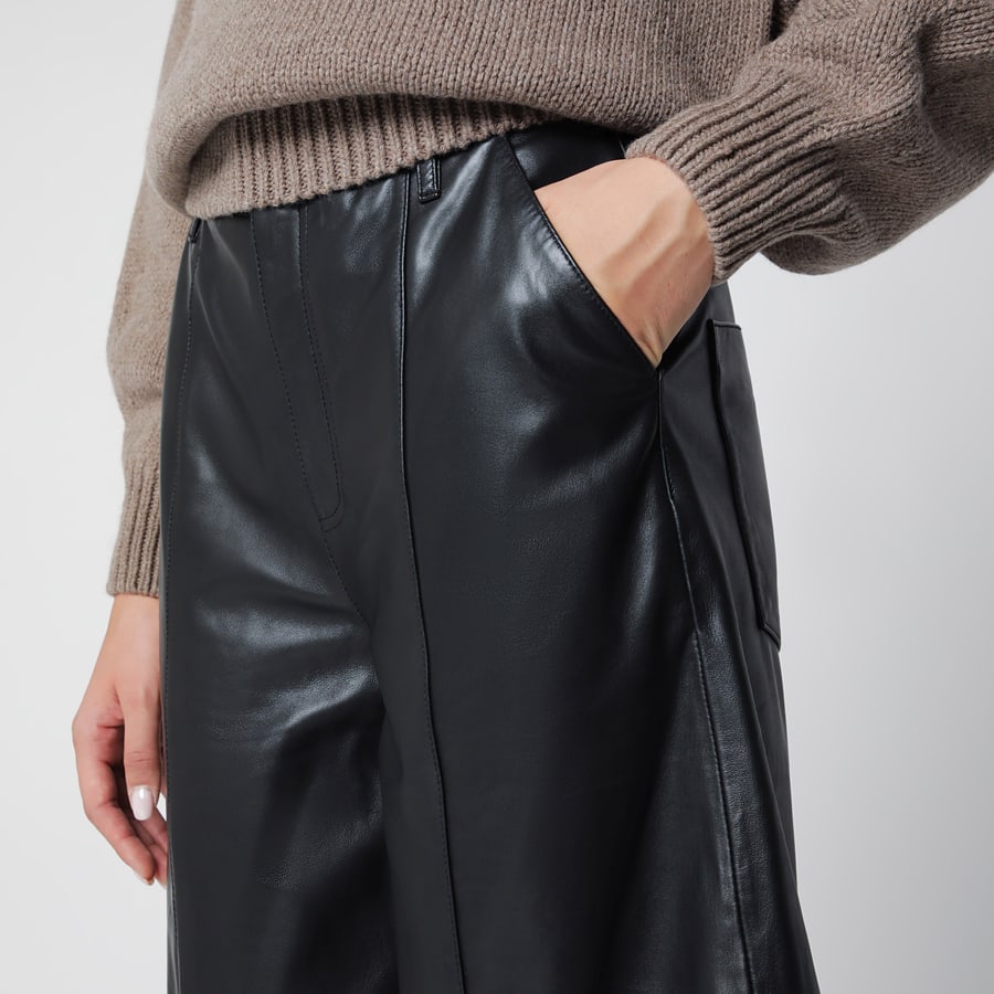 ROTATE Pantaloni cargo in pelle di agnello neri, view 5