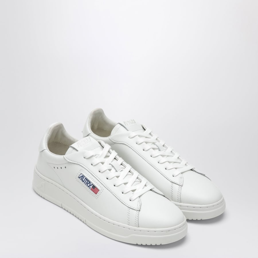 Autry Sneakers Dallas Low in pelle bianca, view 2