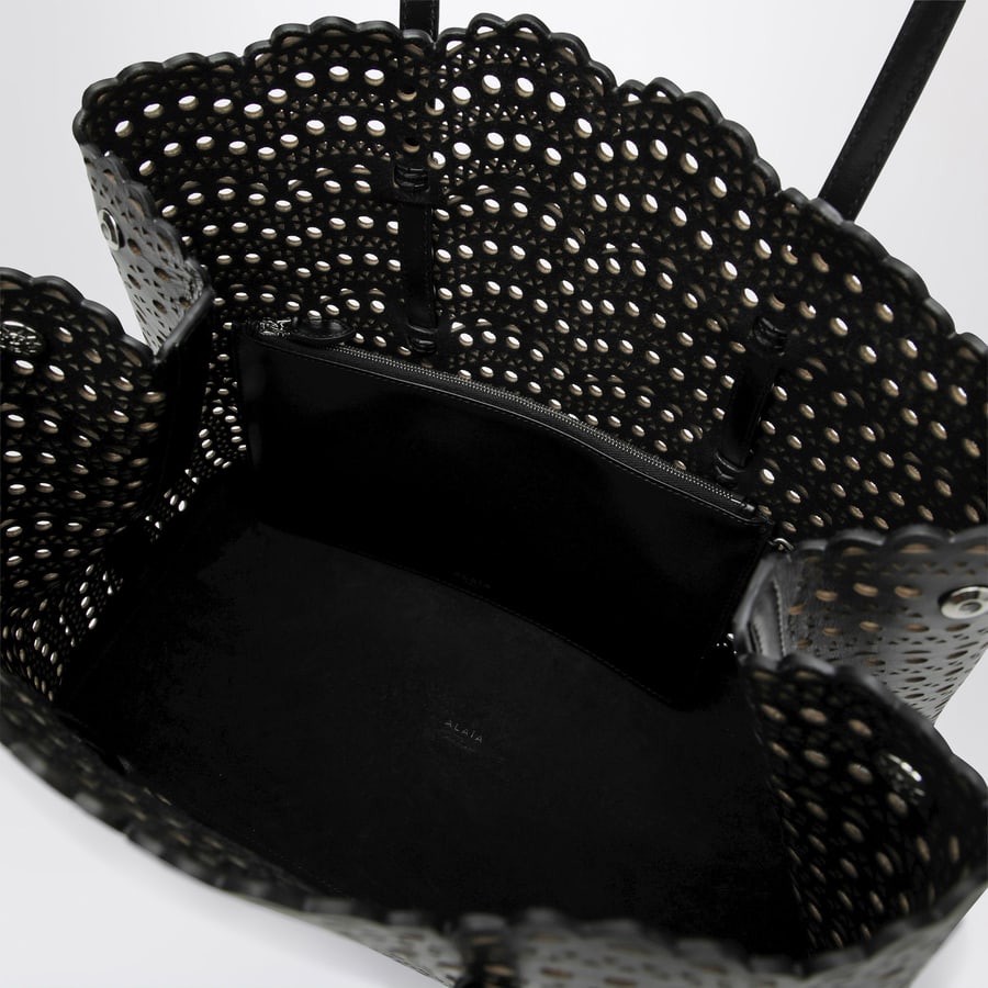 Alaïa Borsa Mina 37 nera in pelle di vitello, view 5