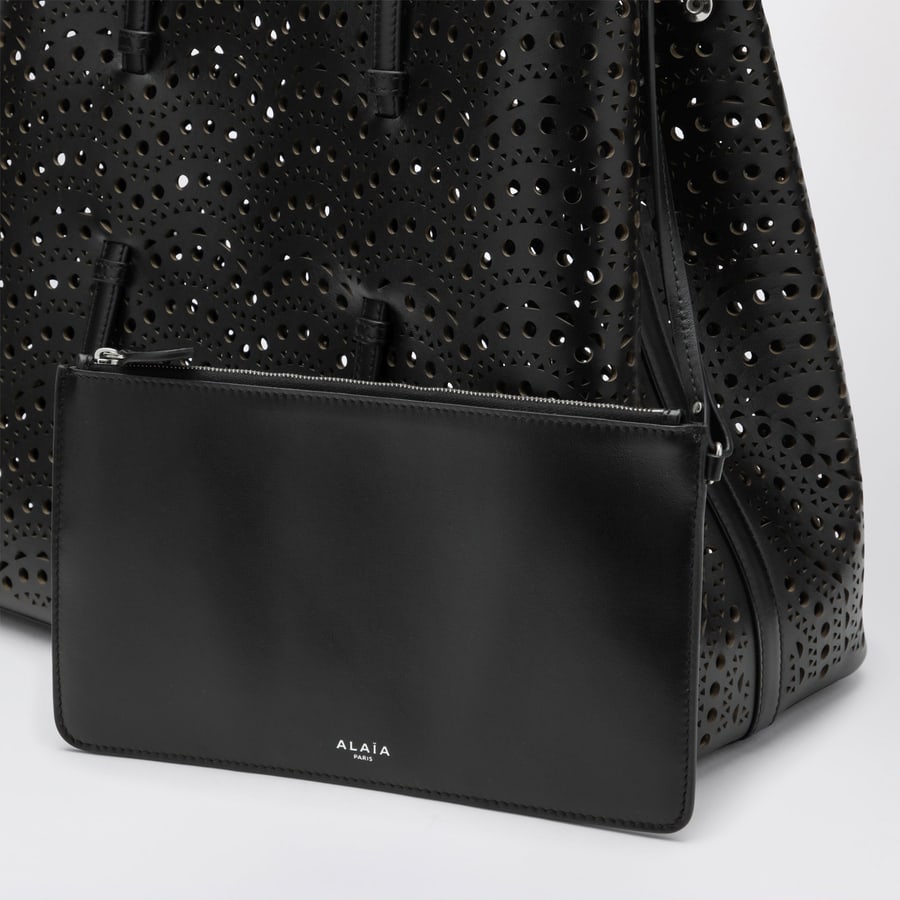 Alaïa Borsa Mina 37 nera in pelle di vitello, view 6