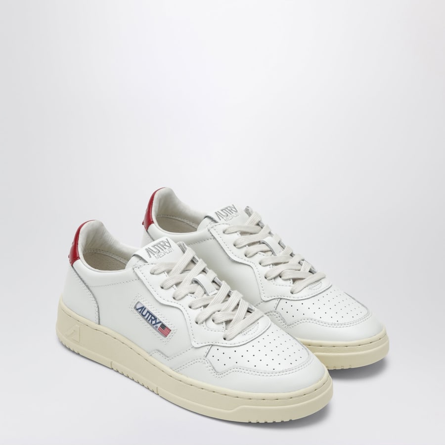 Autry Sneakers Medalist Low in pelle bianca/rosso scuro, view 2