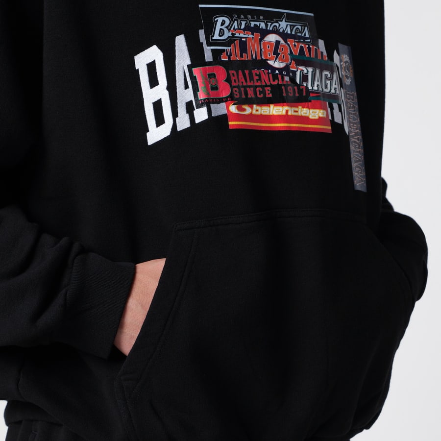 Balenciaga Felpa con cappuccio nera con stampa logo, view 4
