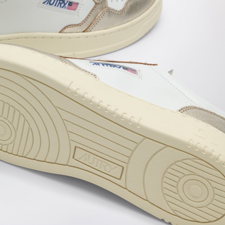 Autry Sneakers Medalist Low in pelle bianca/platino, view 5