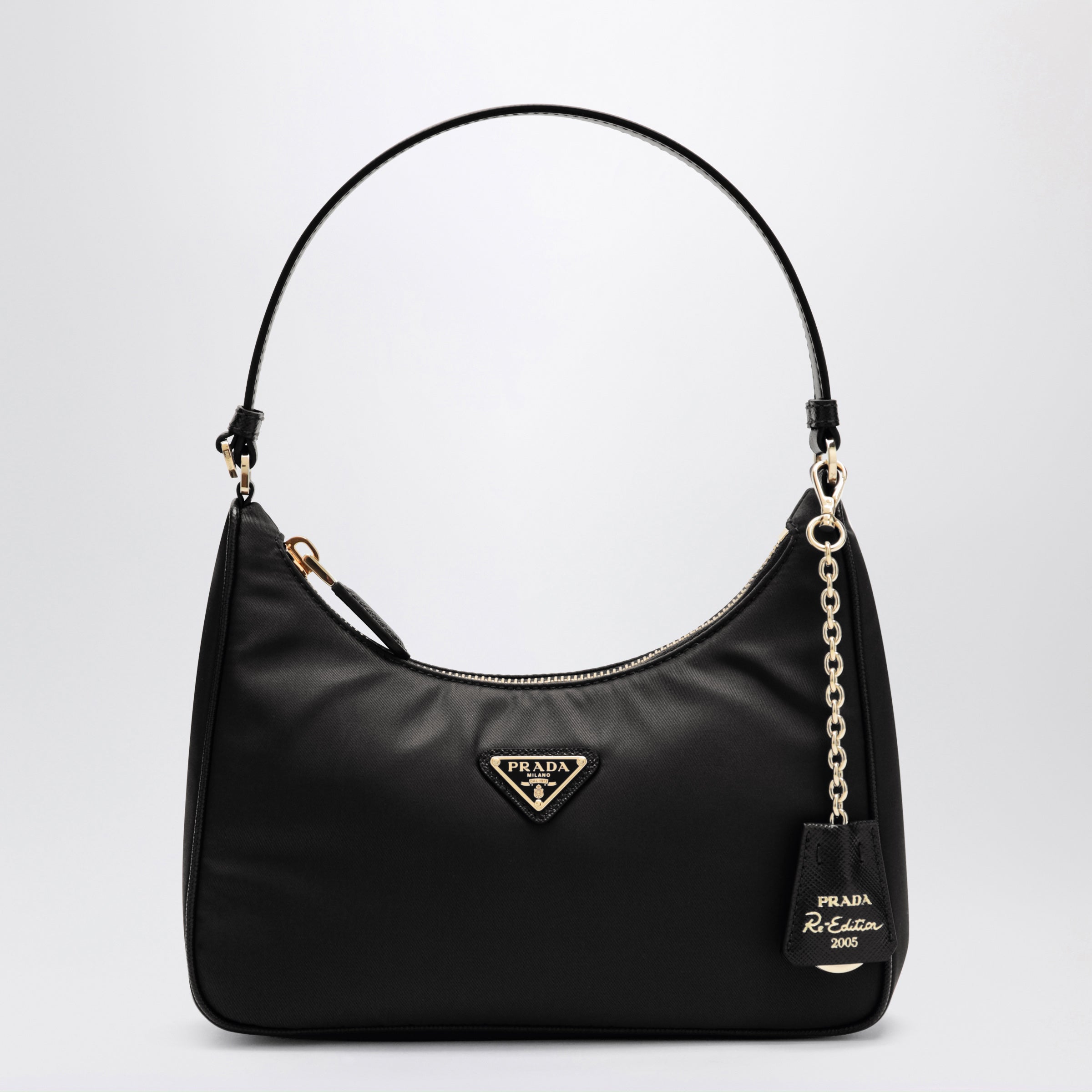 Prada Borsa Re-Edition 2005 in Re-Nylon e Saffiano nera