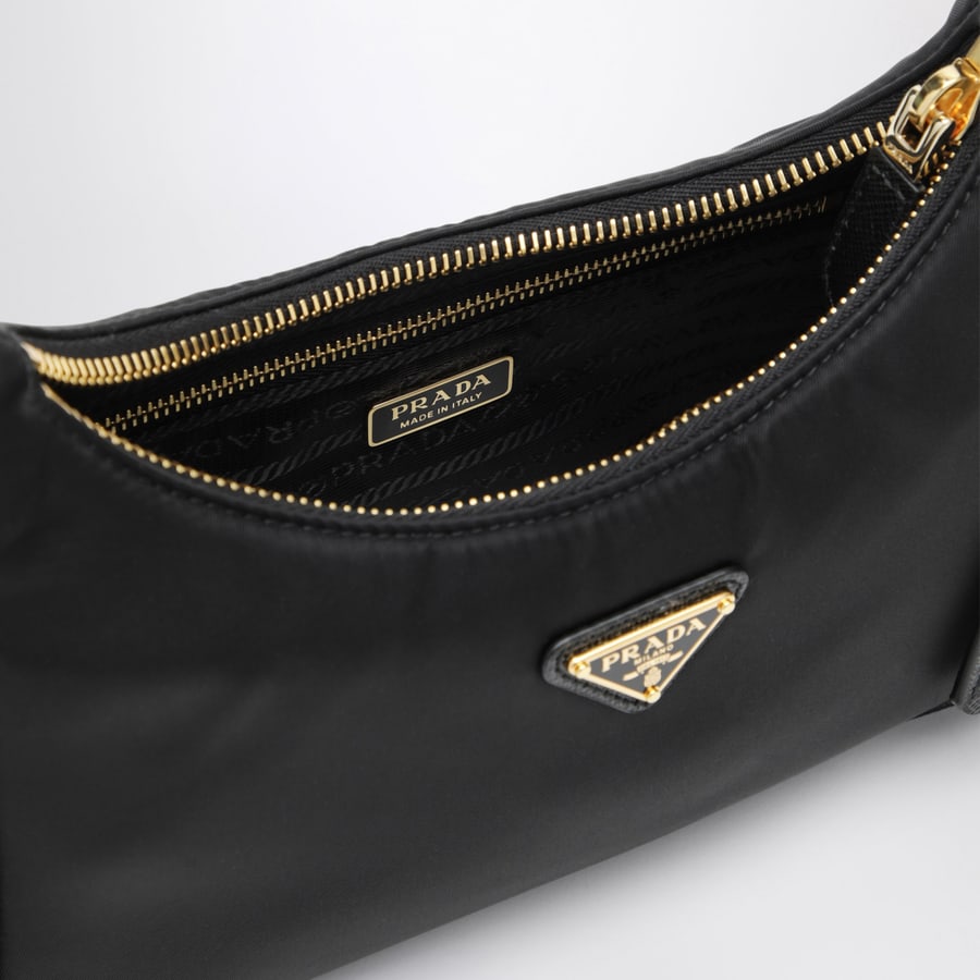 Prada Borsa Re-Edition 2005 in Re-Nylon e Saffiano nera, view 5