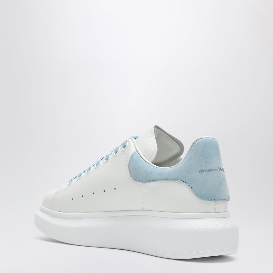 Alexander McQueen Sneakers Oversize bianca/azzurro polvere, view 4