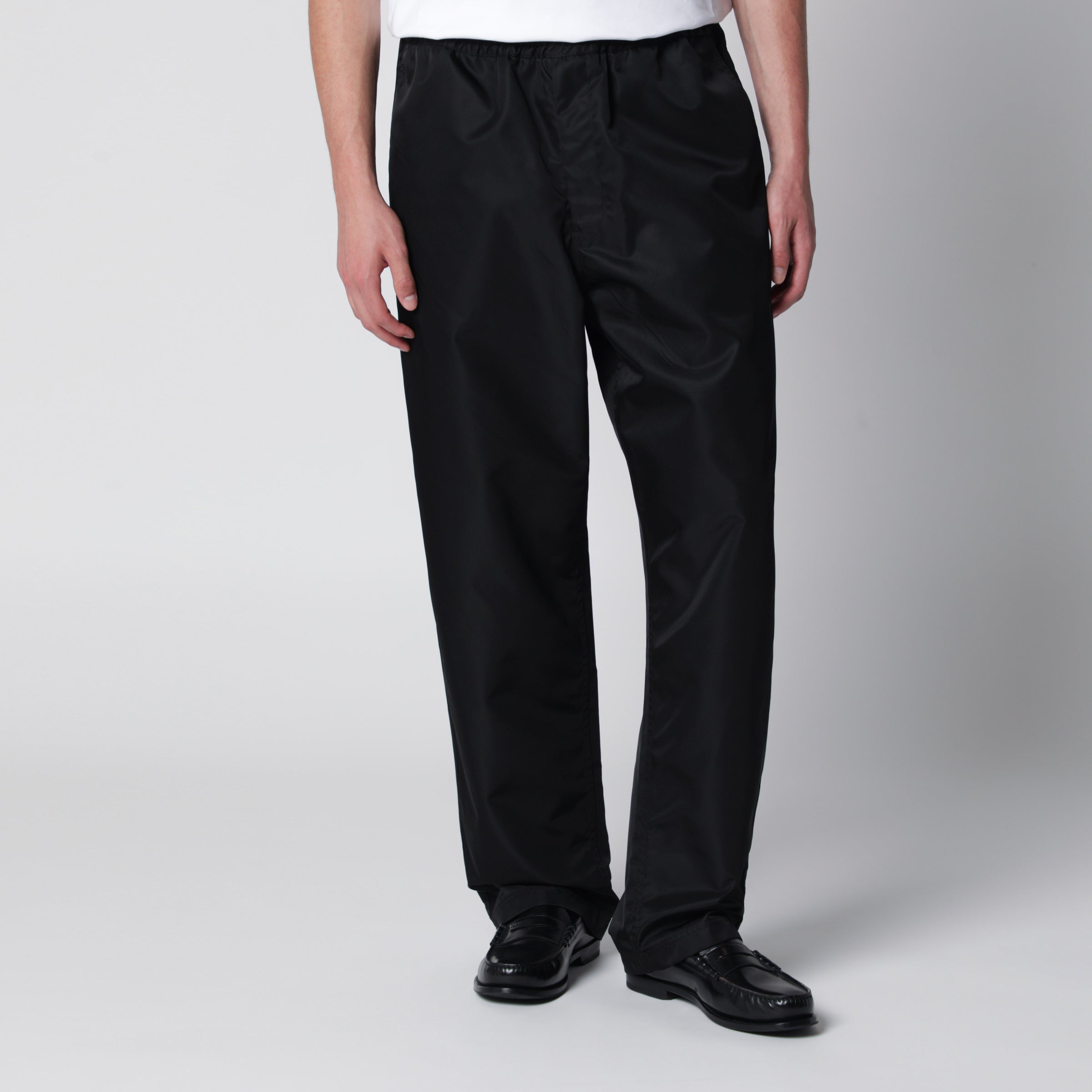Prada Pantaloni in Re-Nylon neri