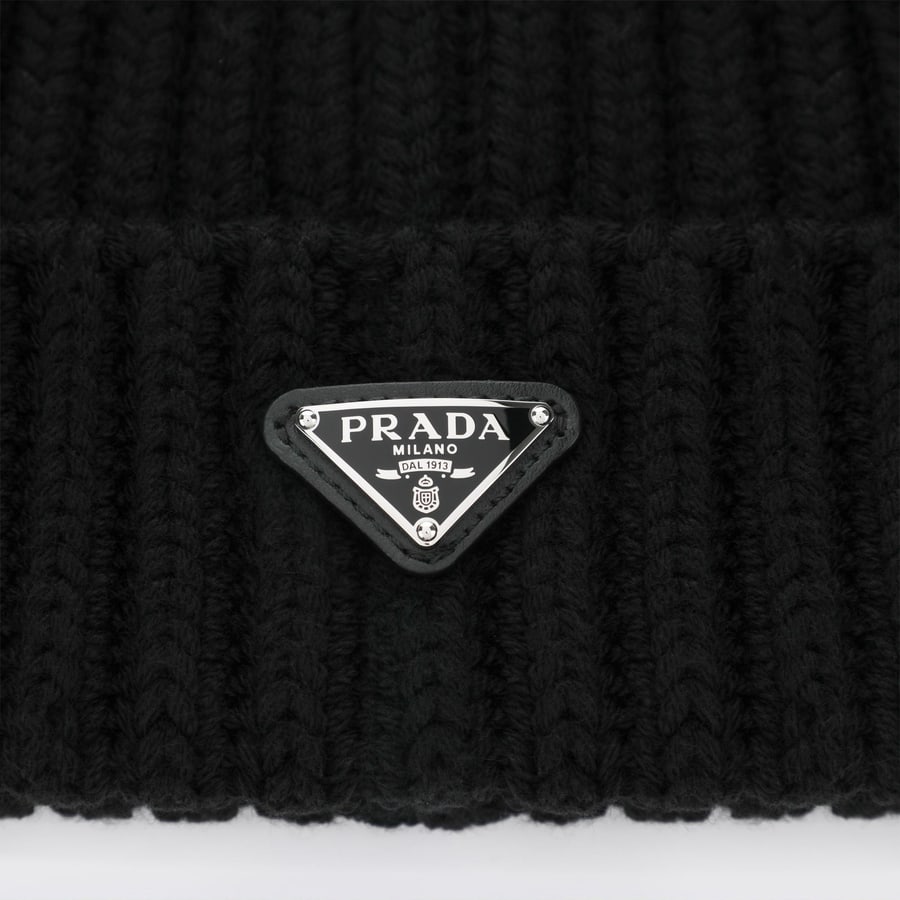 Prada Berretto in lana vergine con logo triangolo nero, view 3