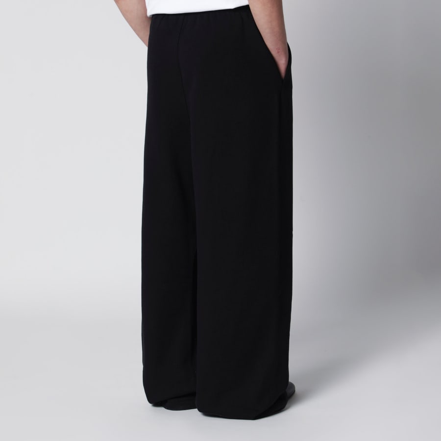 Fear of God Essentials Pantaloni tuta Signature Lounge in pile neri, view 4