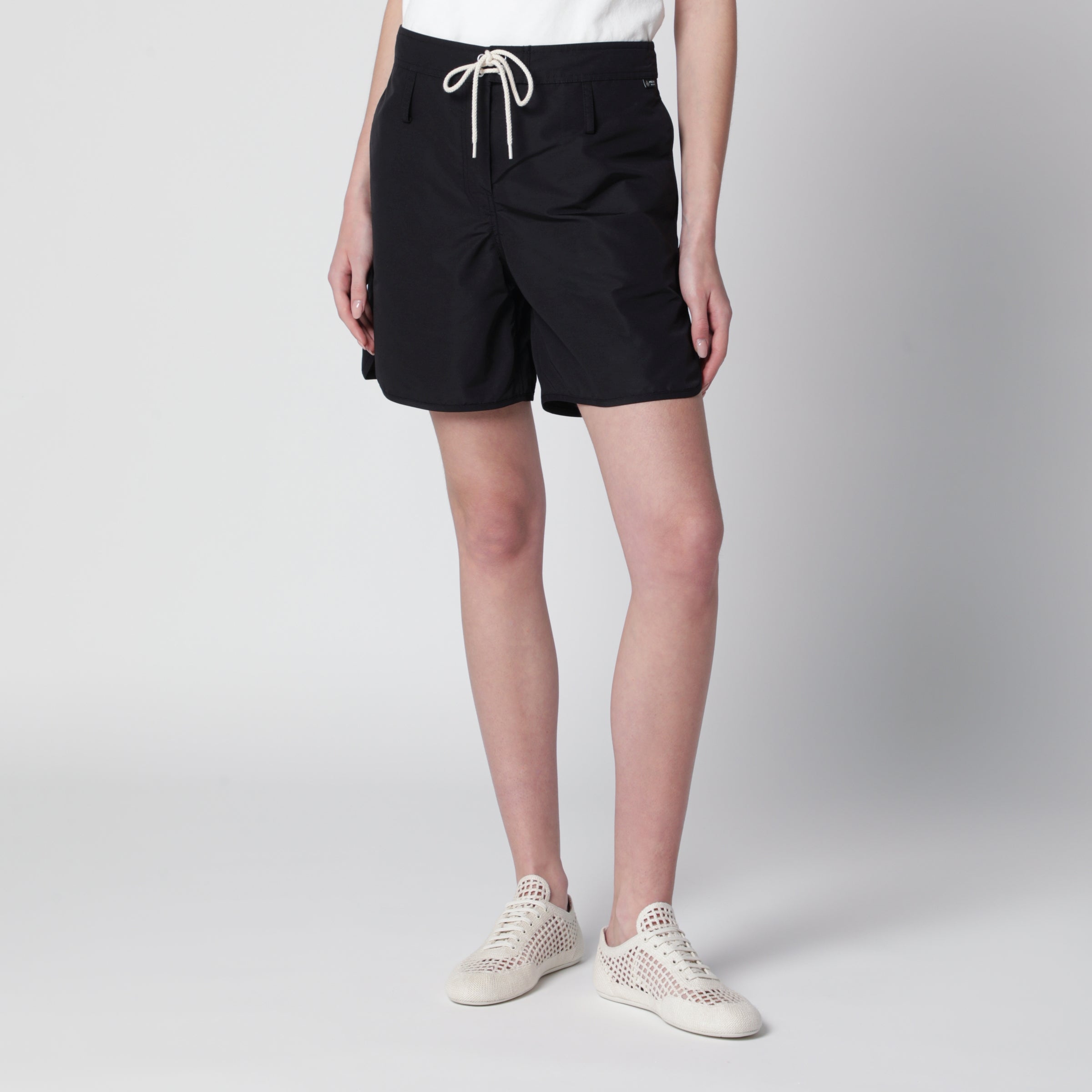 Prada Shorts in Re-Nylon nero con coulisse