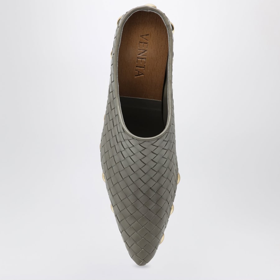 Bottega Veneta Zoccoli Gondola in pelle intrecciata taupe scuro, view 3