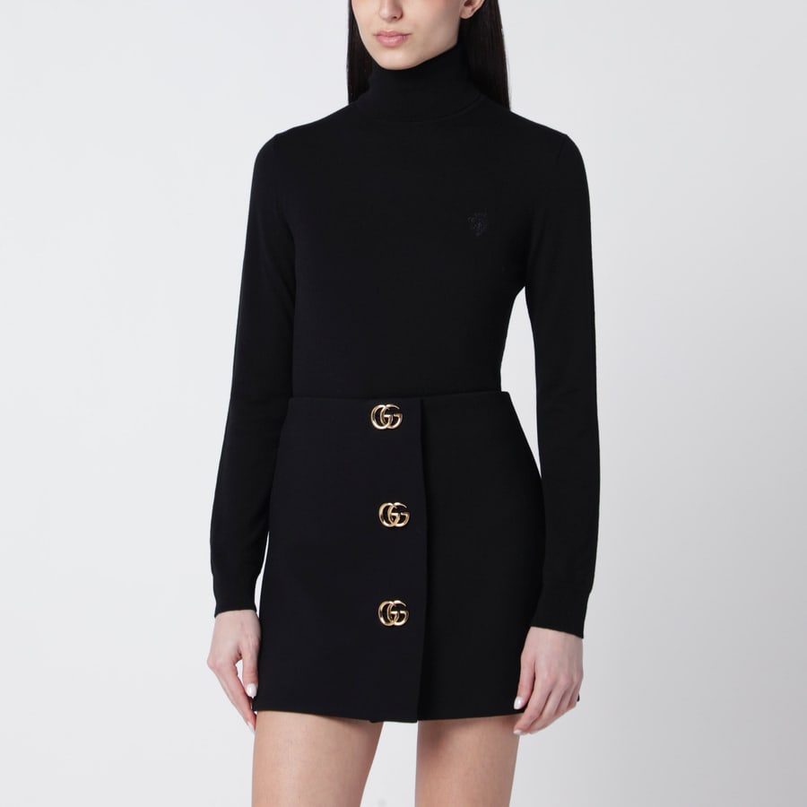 Gucci Dolcevita nero in lana con ricamo logo