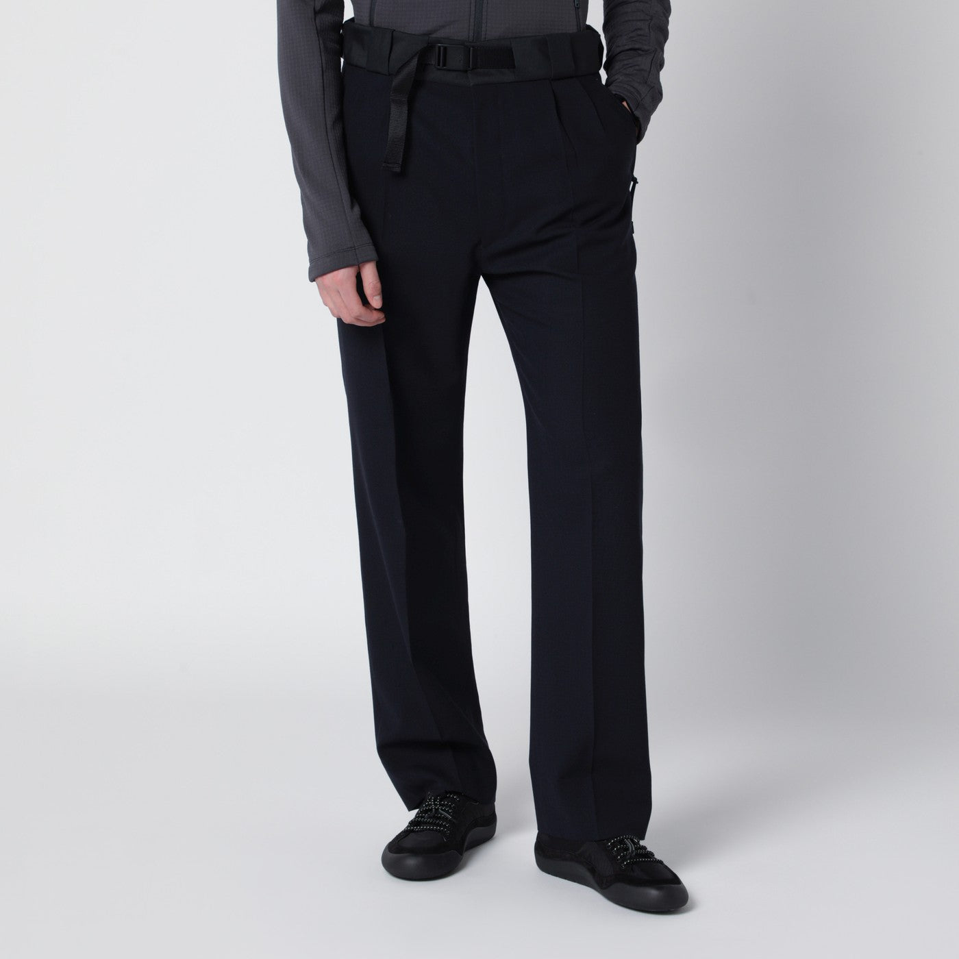 Prada Pantaloni in lana con dettagli tecnici