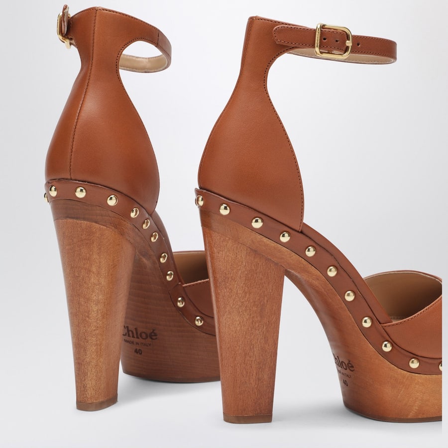 Chloé Décolleté con plateau marrone con borchie, view 5