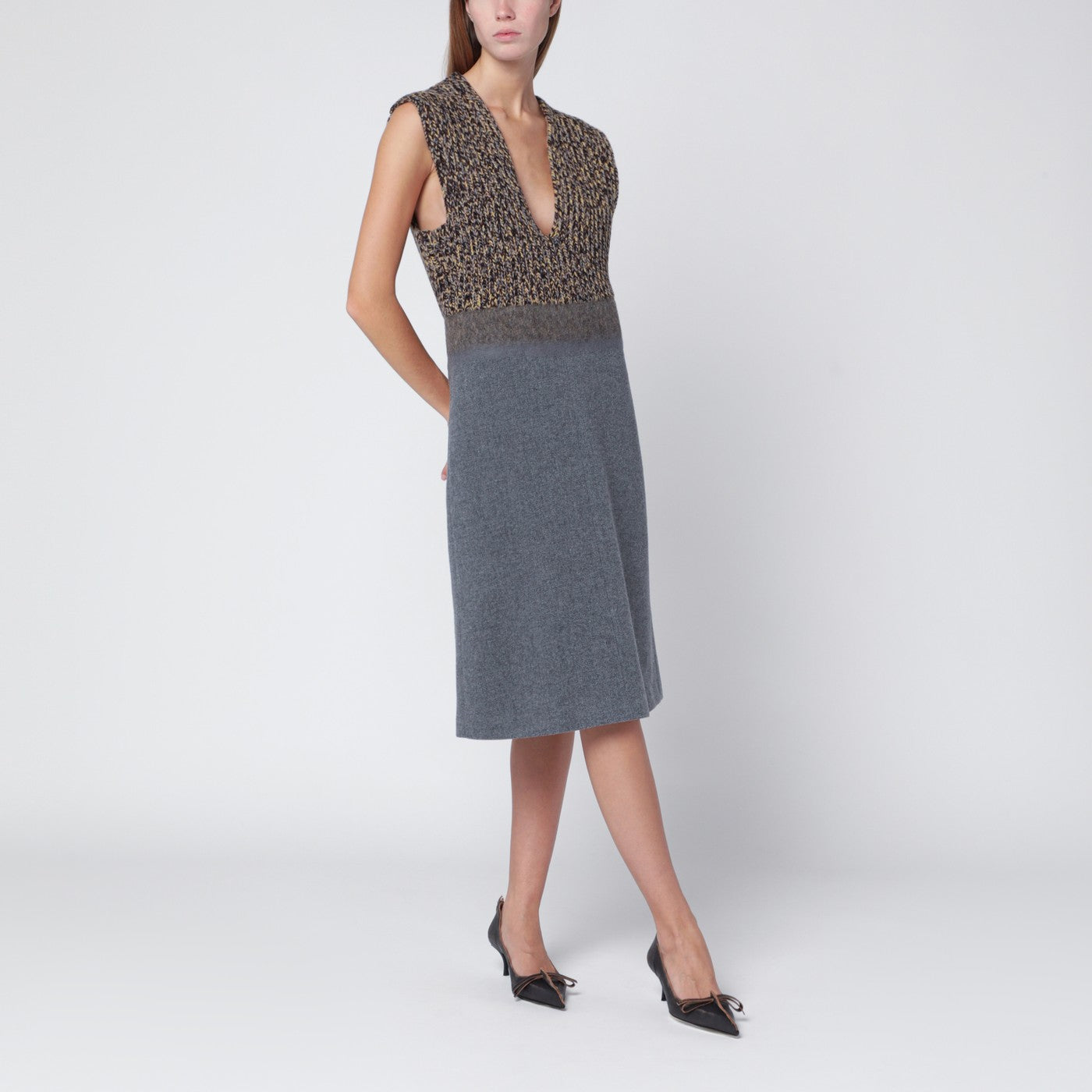 Prada Abito smanicato grigio in lana e cashmere