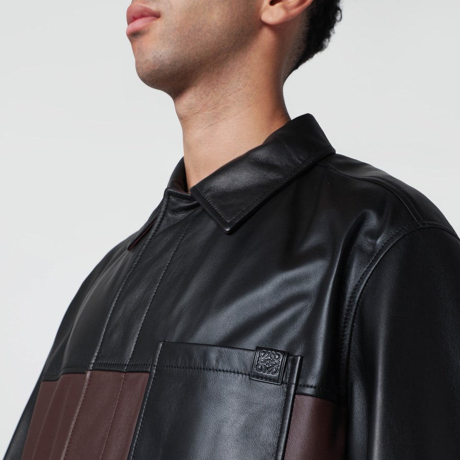 Loewe Giacca camicia nera/burgundy in pelle, view 4
