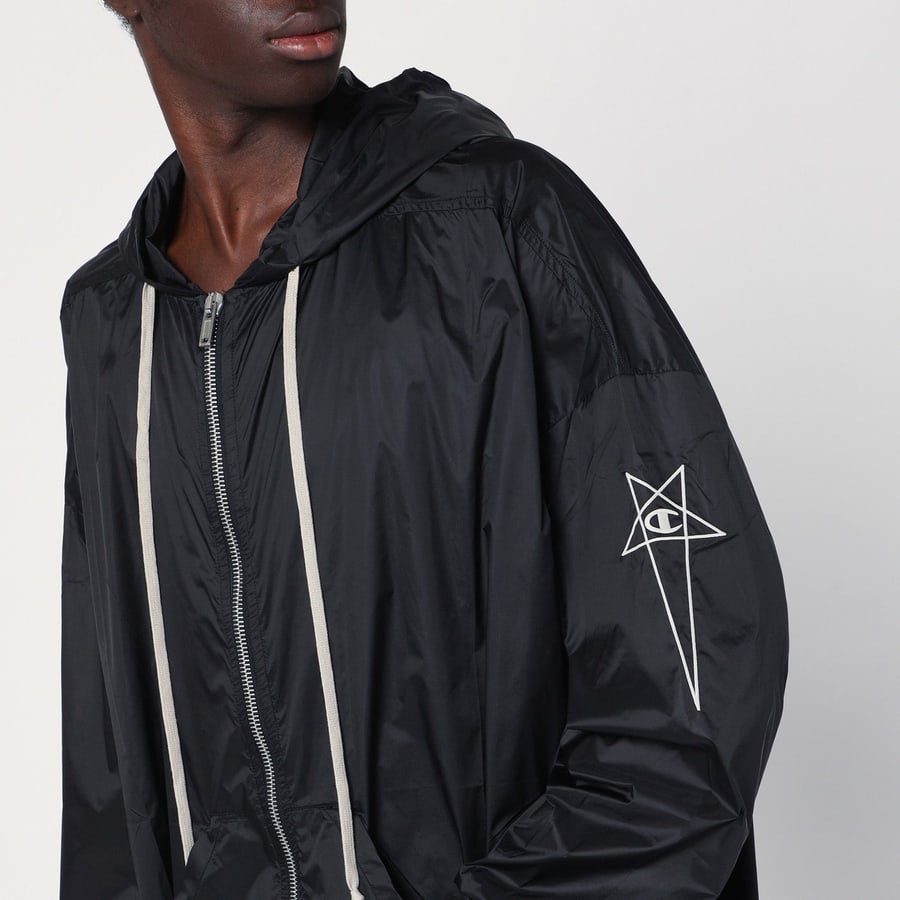 Champion x Rick Owens Giacca leggera con zip nera in nylon, view 4