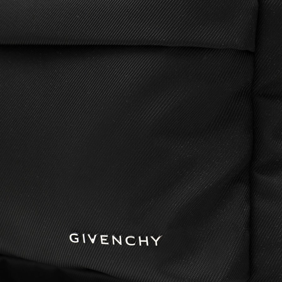 Givenchy Zaino Essential U in nylon nero, view 6