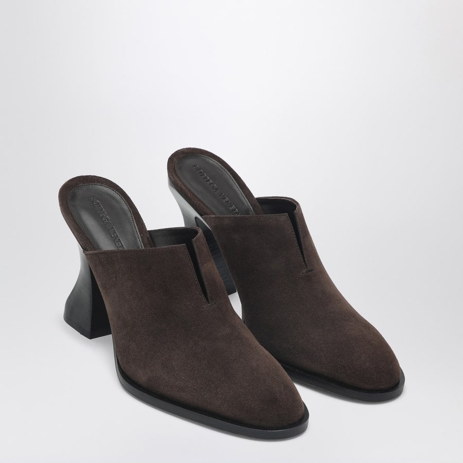 Bottega Veneta Mule Cha-Cha in suede fondente, view 2