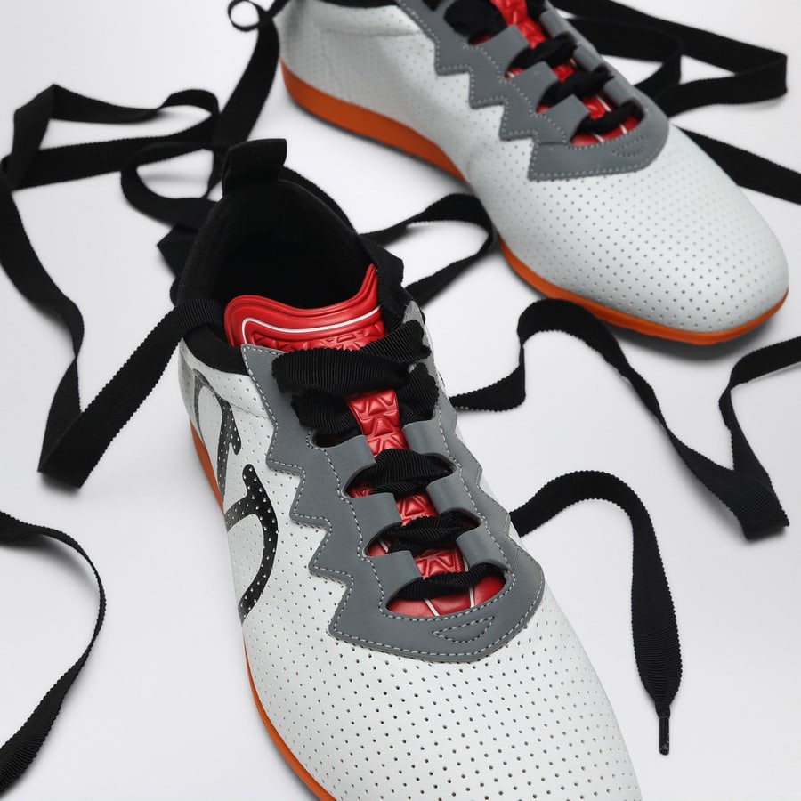 Valentino Garavani Sneakers Chromathon bianca in nappa traforata, view 5