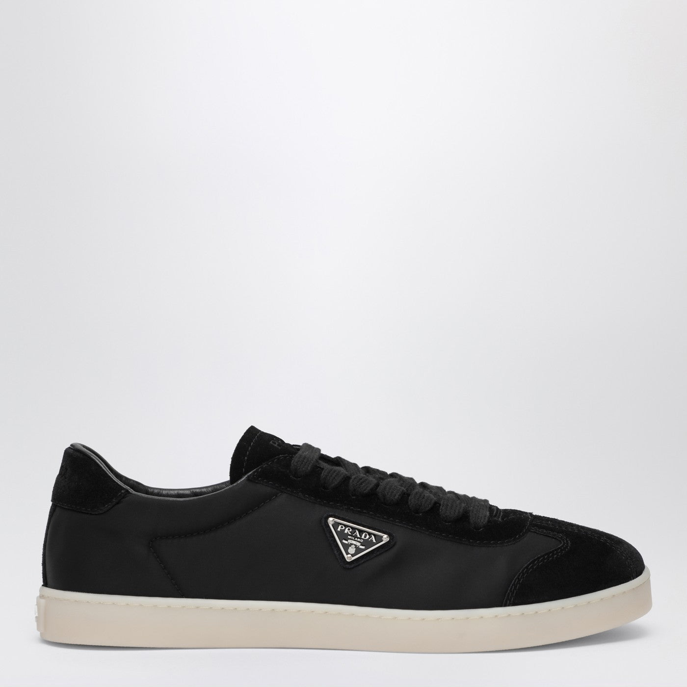 Prada Sneakers nera in tessuto e suede
