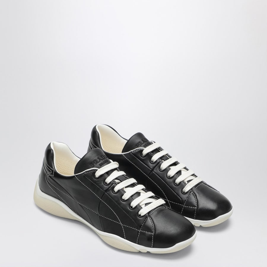 Prada Sneakers nere in nappa, view 2