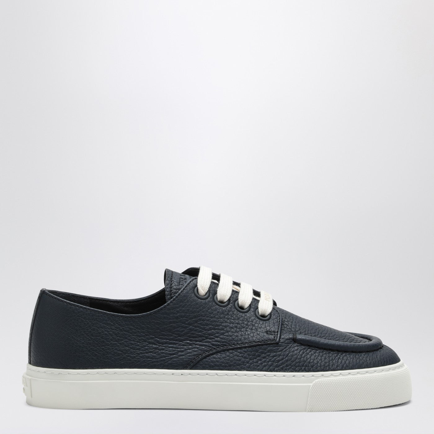 Prada Sneakers in pelle martellata blu baltico