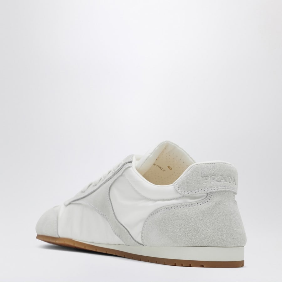 Prada Sneakers bianca con inserti in suede, view 4