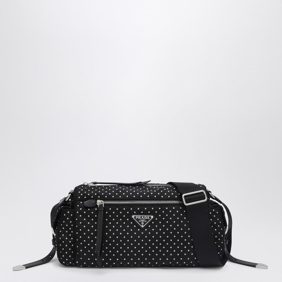 Prada Sacca in Re-Nylon nera con borchie