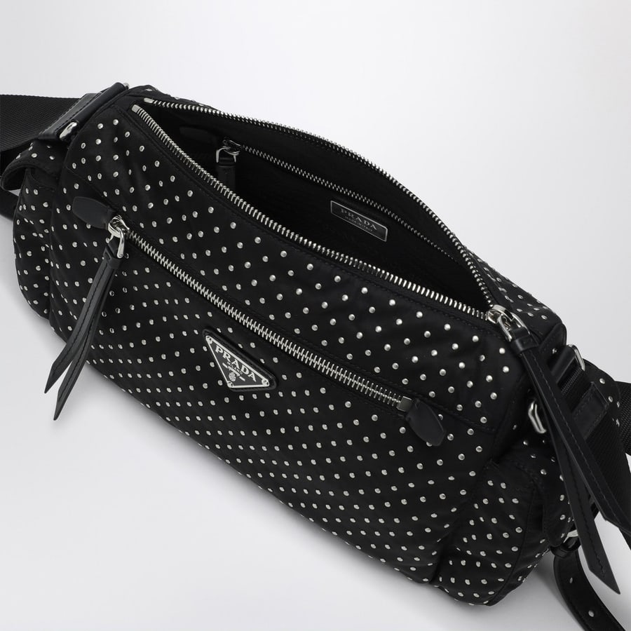 Prada Sacca in Re-Nylon nera con borchie, view 5
