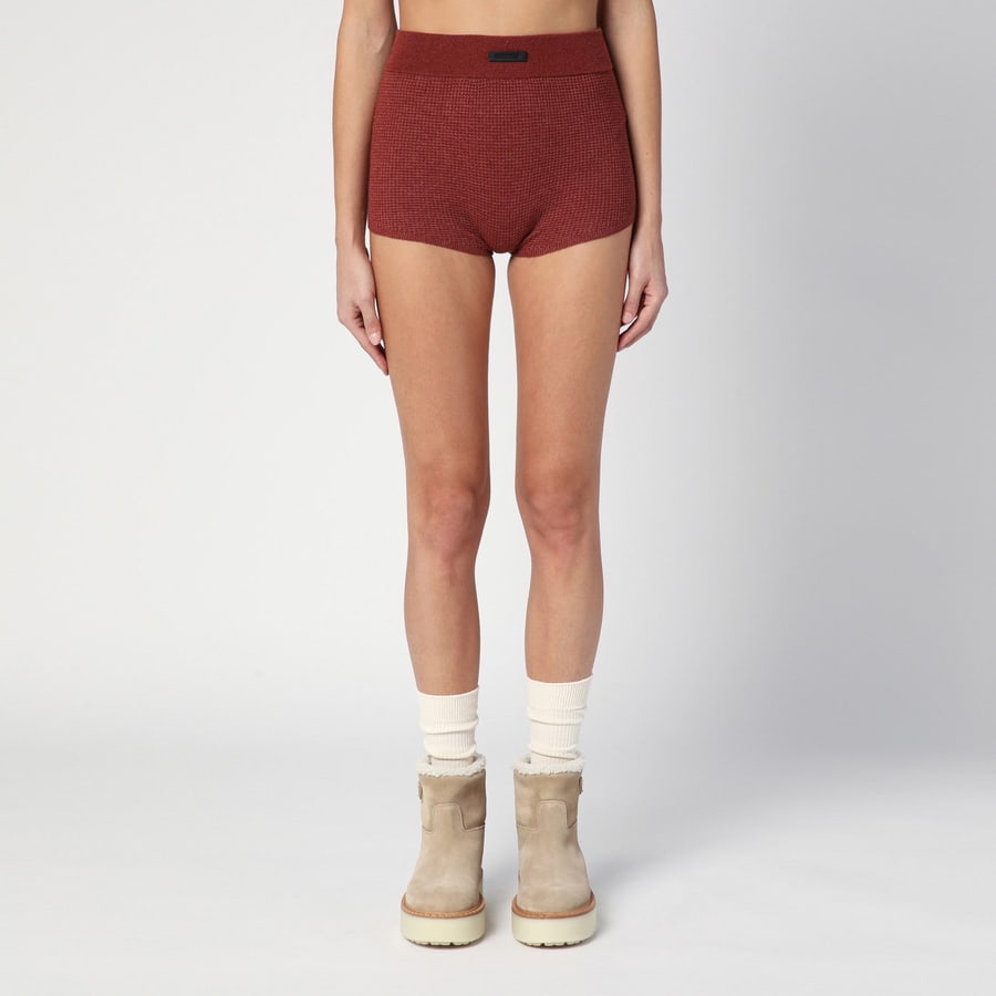 Fear of God Essentials Shorts bordeaux in nido d'ape