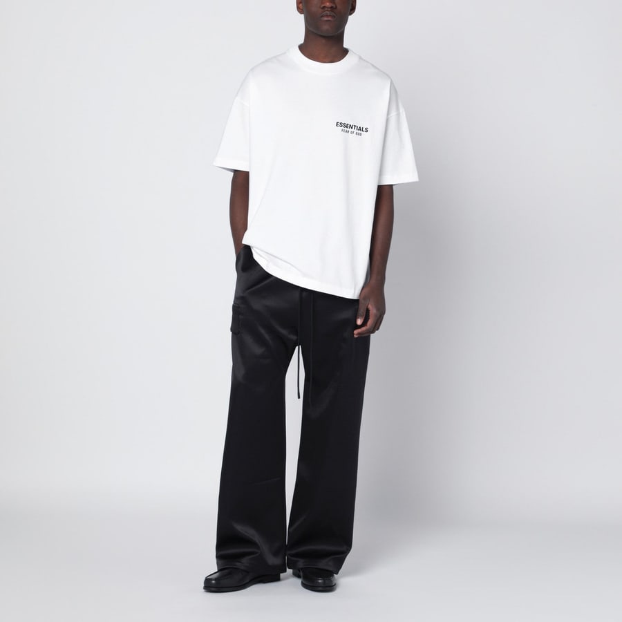 Fear of God Essentials Pantalone cargo nero in raso, view 2