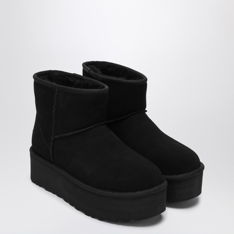 UGG Stivale Classic Mini Platform nero, view 2