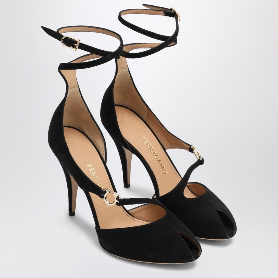 Ferragamo Décolleté con dettaglio Gancini, view 2