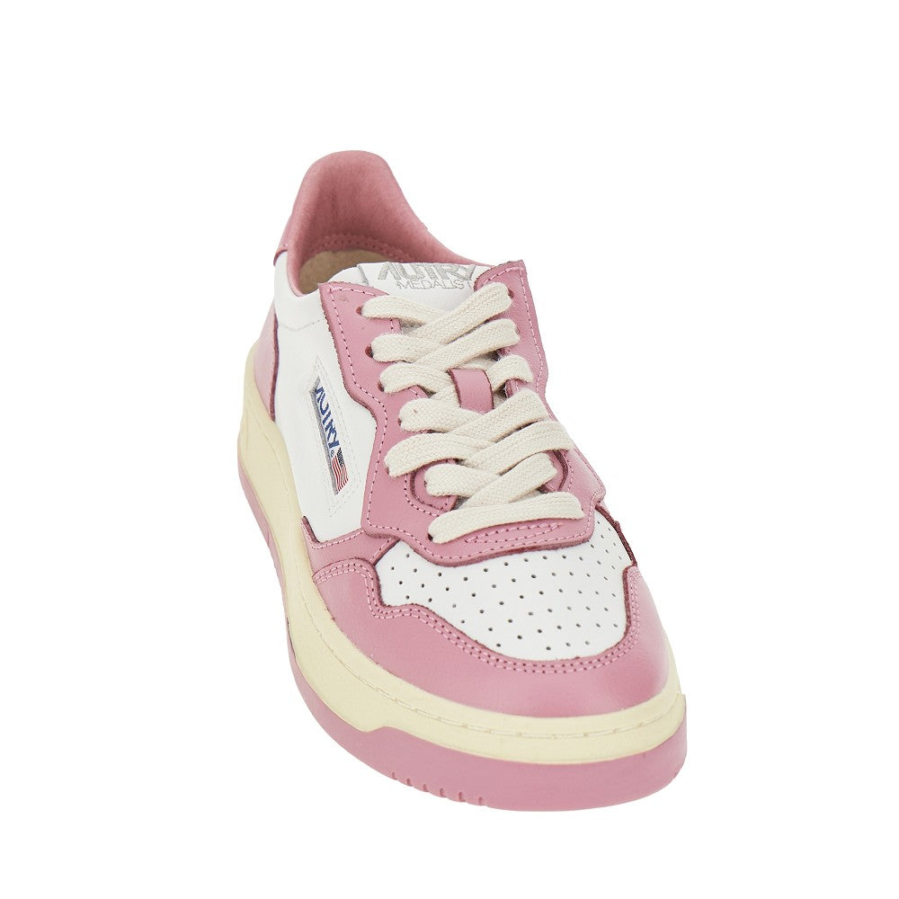 Autry Sneakers Medalist Low in pelle, view 2