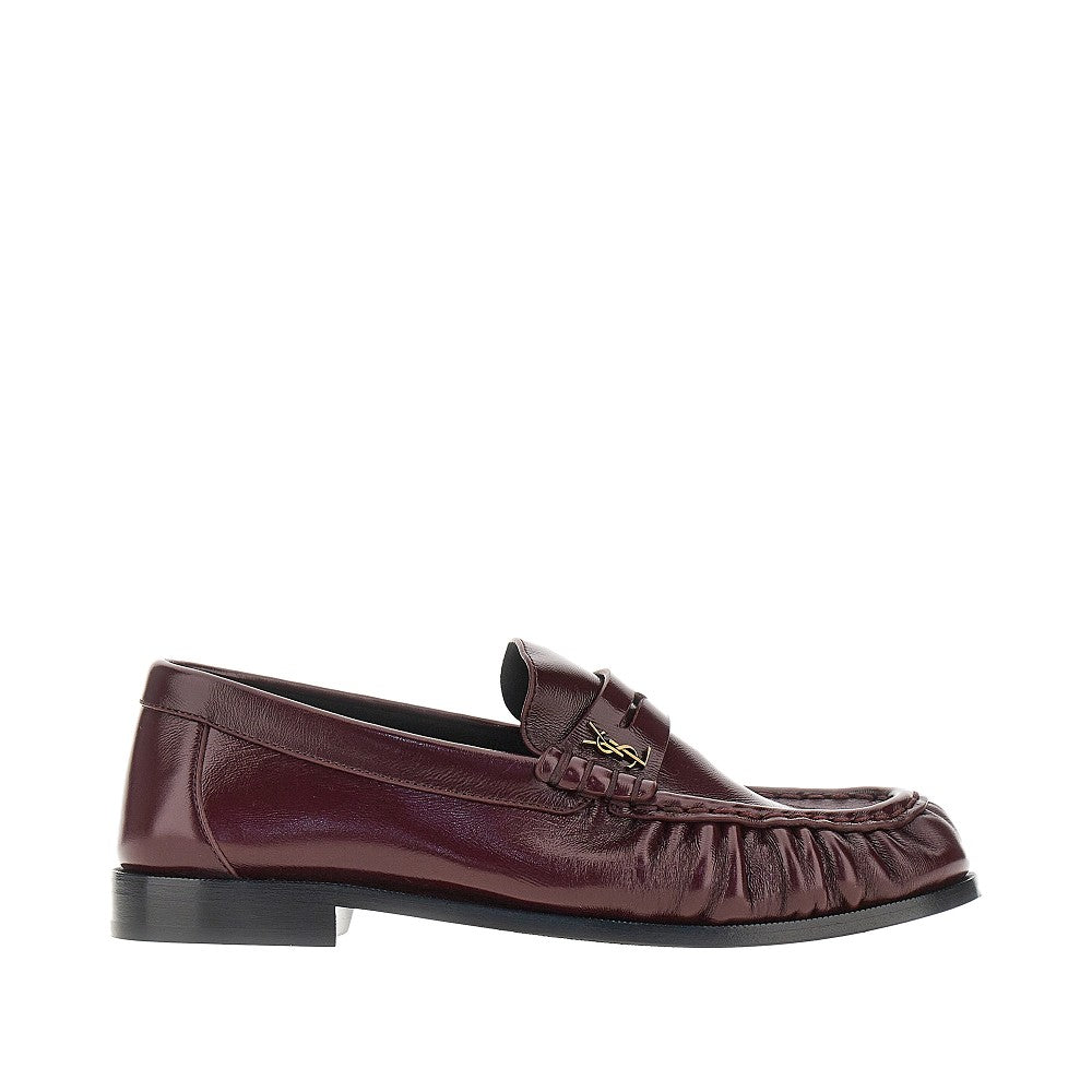 Saint Laurent Mocassini in pelle con logo Cassandre