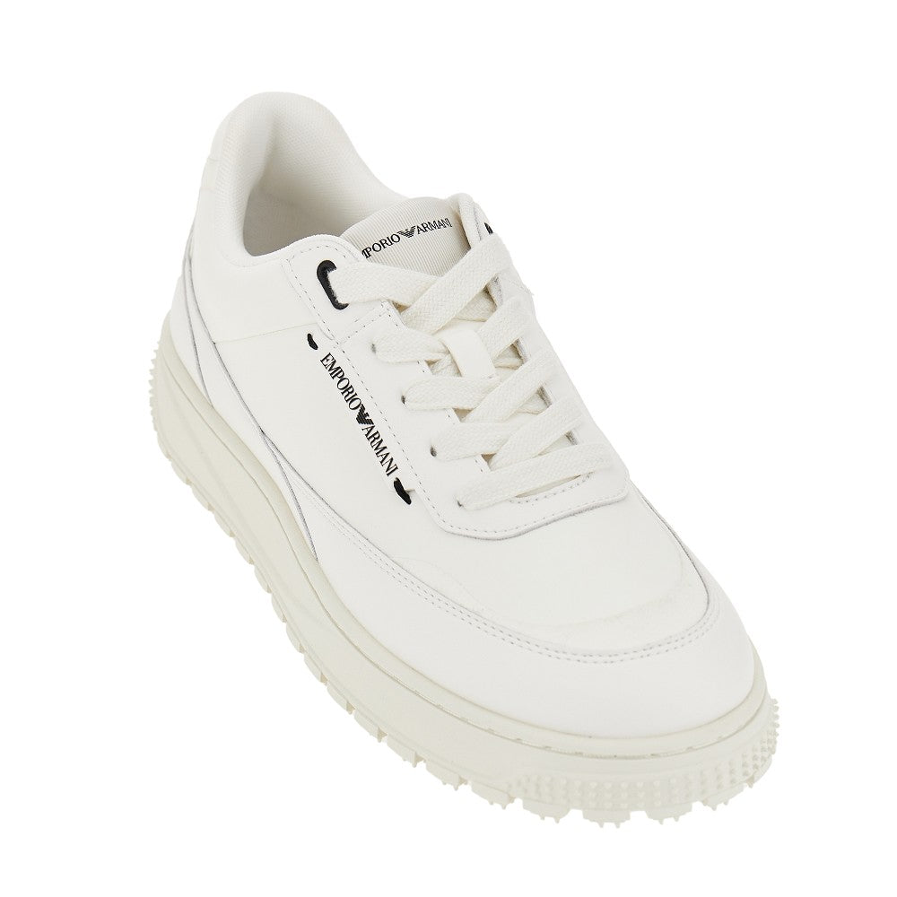 Emporio Armani Sneakers in pelle con logo laterale, view 2