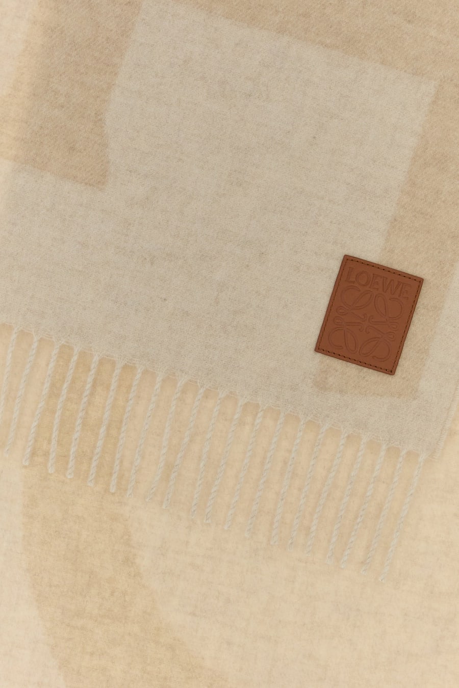 Loewe Sciarpa in cashmere ricamato, view 2