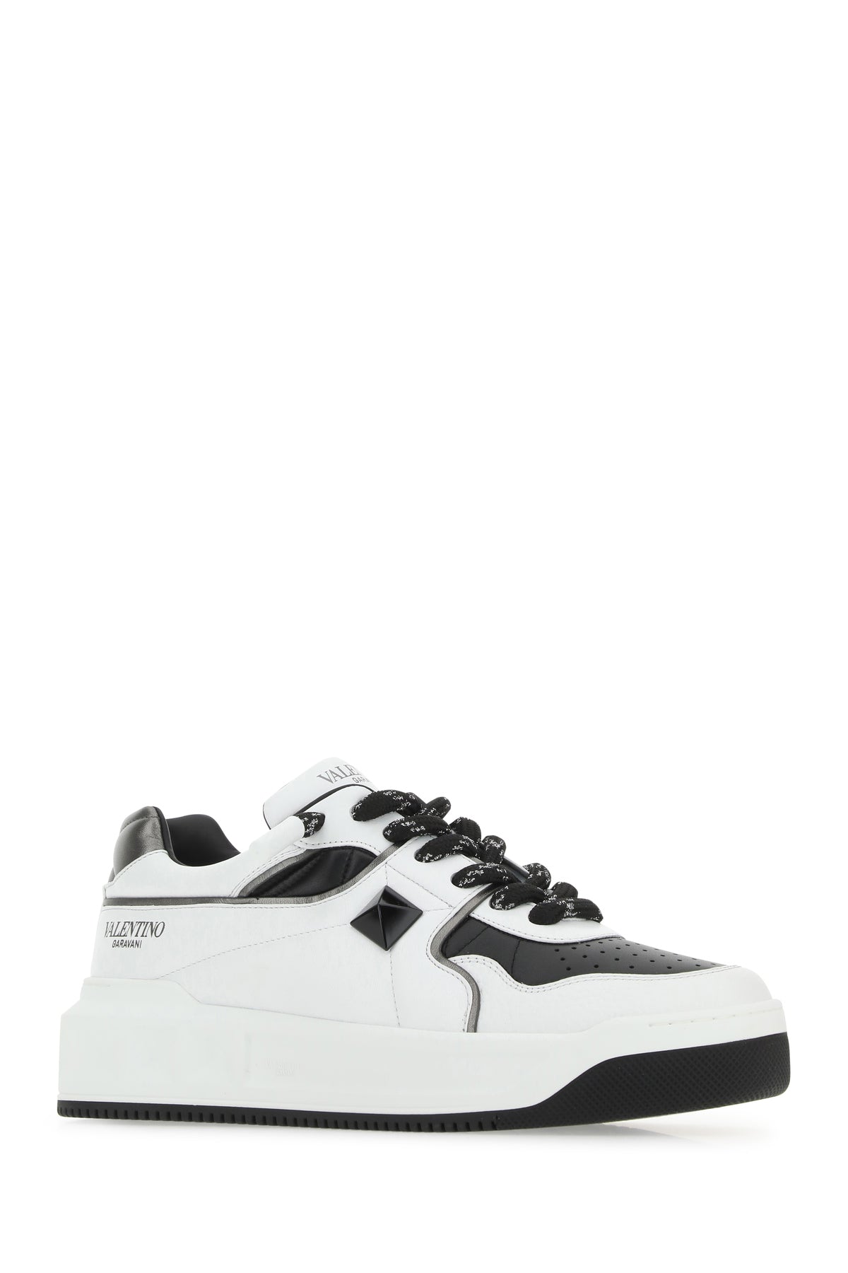 Valentino Garavani Sneakers One Stud in nappa bicolor, view 2