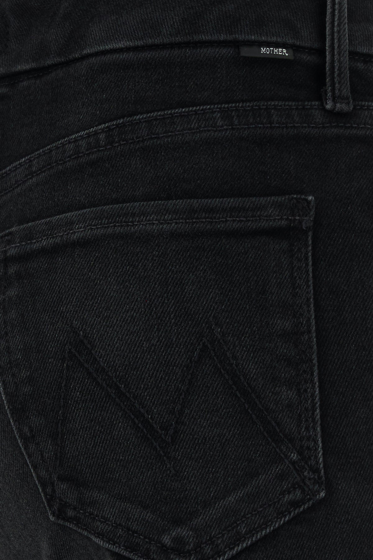 MOTHER Jeans The Roller Sneak in denim stretch nero