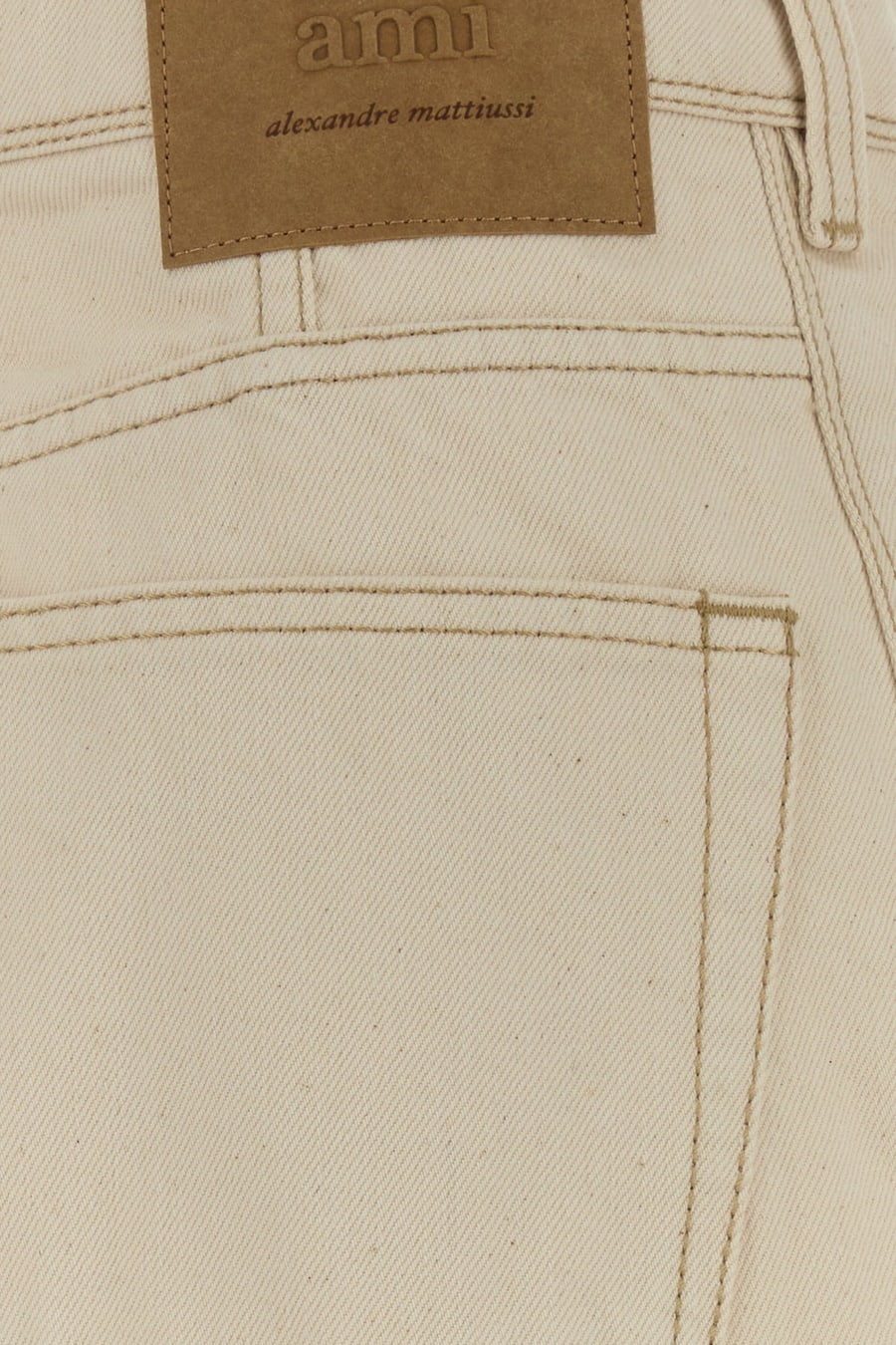 AMI Jeans dalla gamba ampia in denim sabbia, view 3