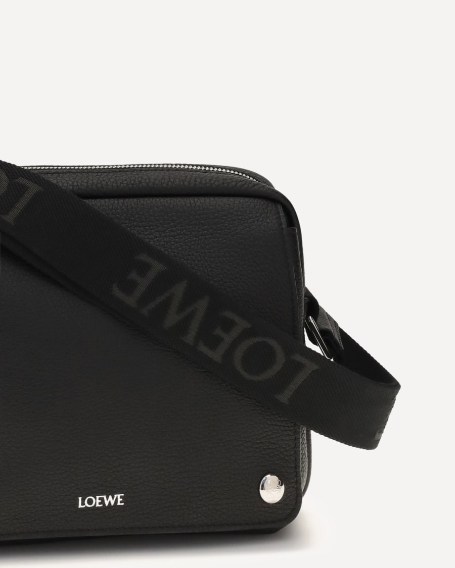 Loewe Pebble Messenger medium Bag, view 6