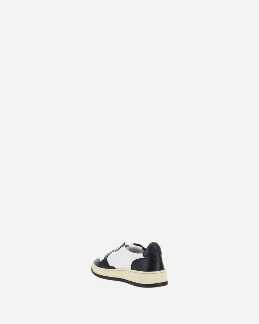 Autry Low 01 Sneakers, view 2